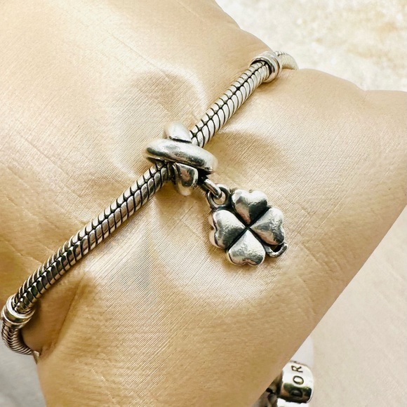 EUC Pandora 790572EN07 Sterling Silver Pink Enamel Four Leaf Clover Dangle Bead - Picture 8 of 11